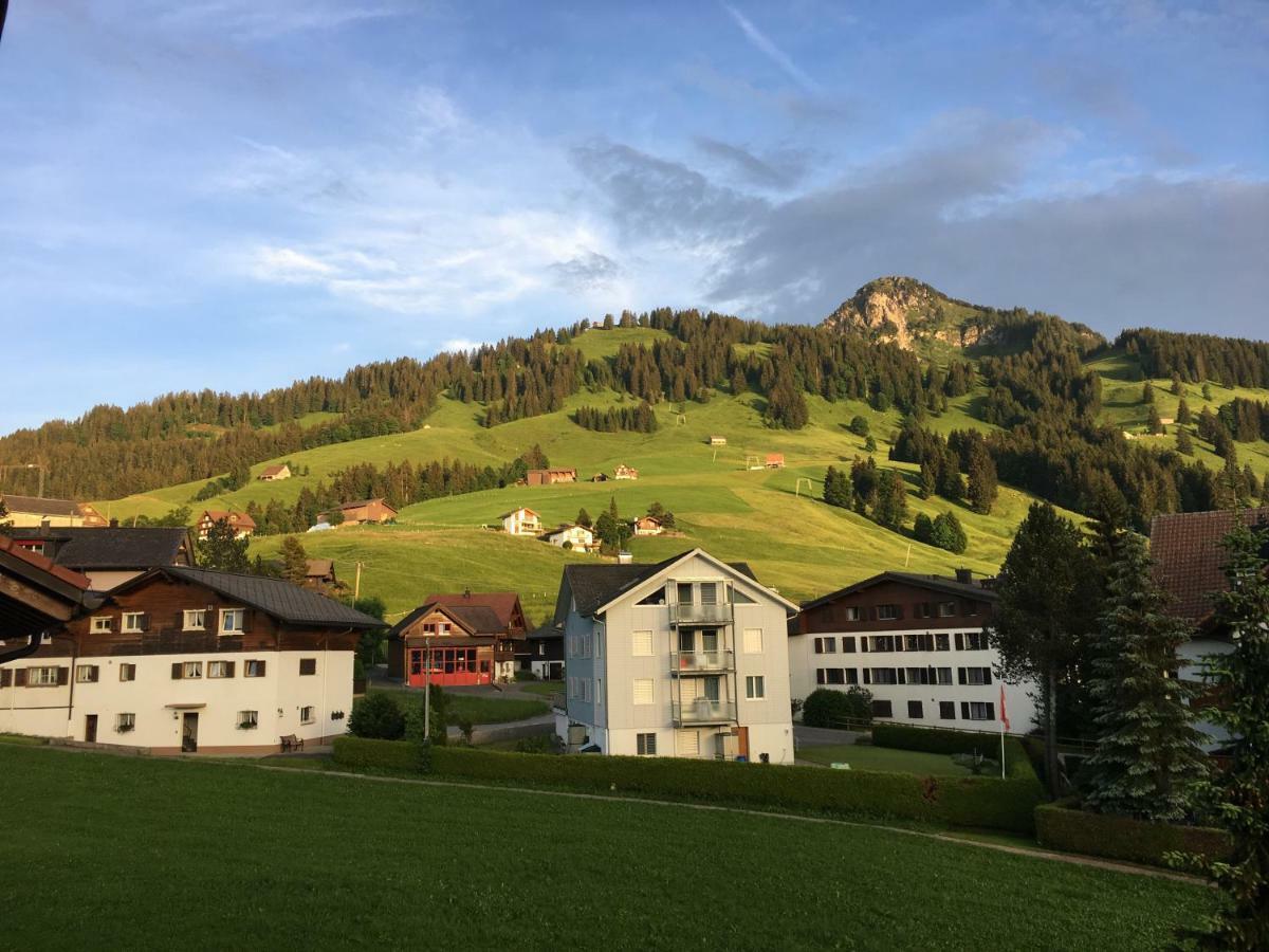 Appartamento Hueslermatte 1 Oberiberg Esterno foto